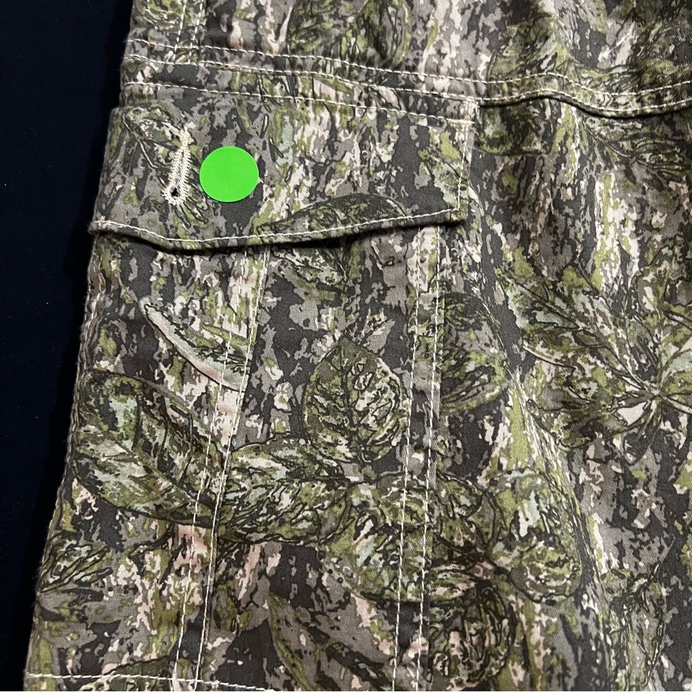 Almost Famous Green Camouflage Cargo Pants size 28 Waist Stretch - Picture 3 of 12
